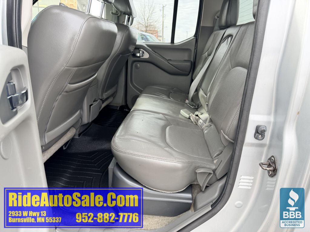 2013 Nissan Frontier Image 12