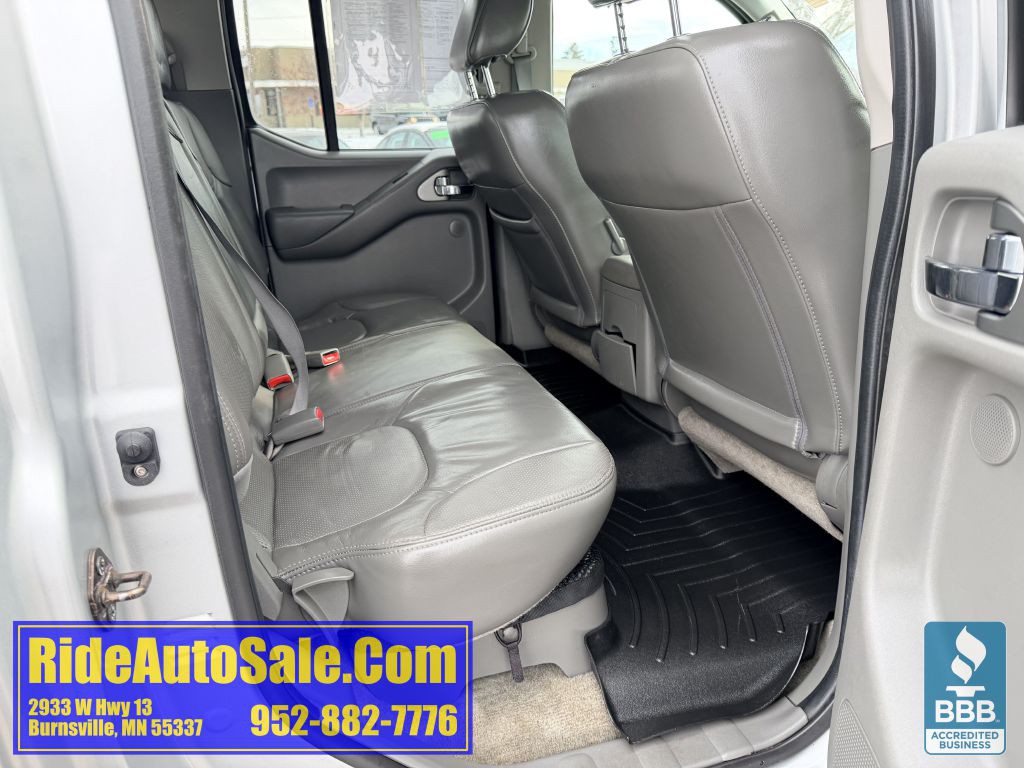 2013 Nissan Frontier Image 16