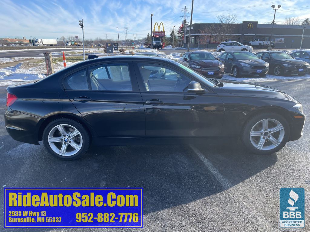 2015 BMW 3 Series Image 4