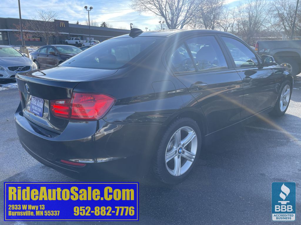 2015 BMW 3 Series Image 5