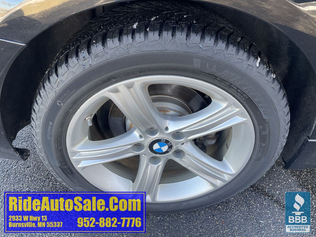 2015 BMW 3 Series Image 28