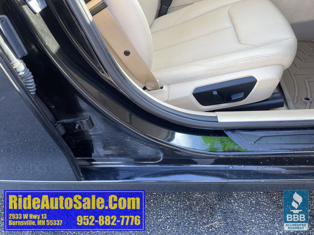 2015 BMW 3 Series Image 30