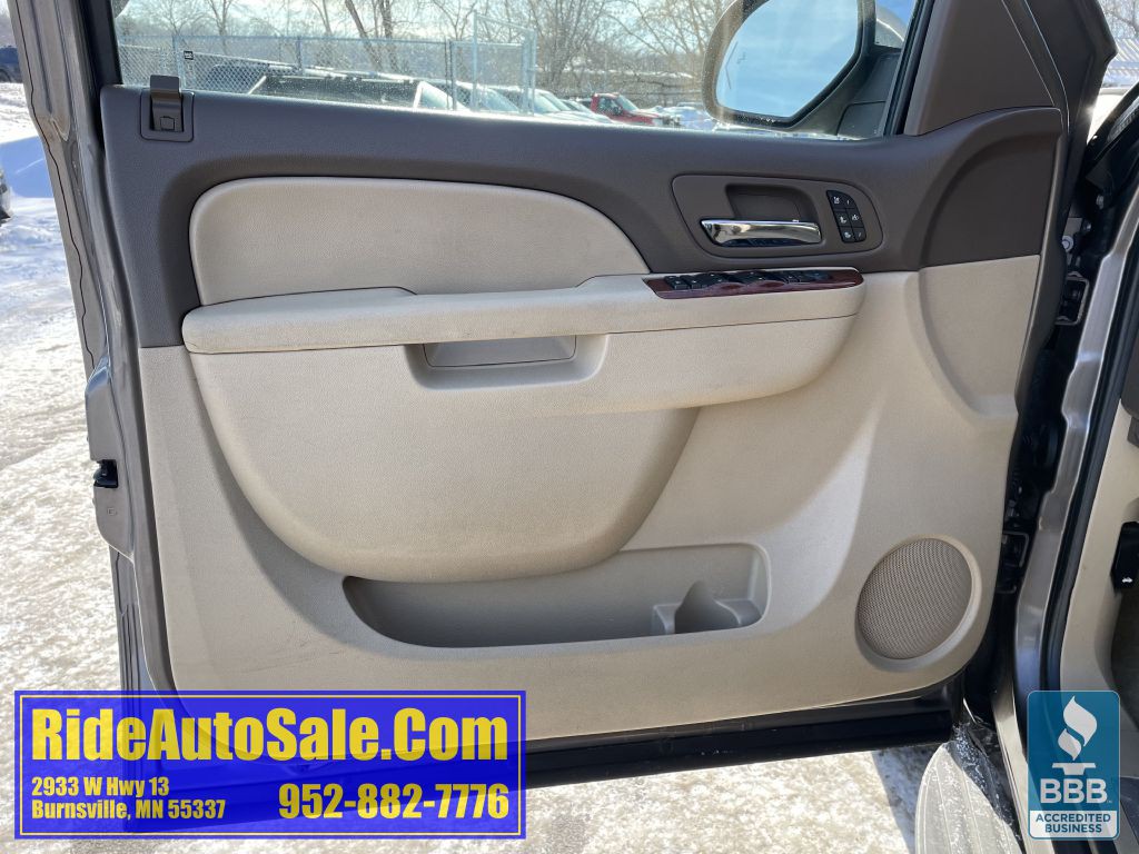 2011 Chevrolet Tahoe Image 9