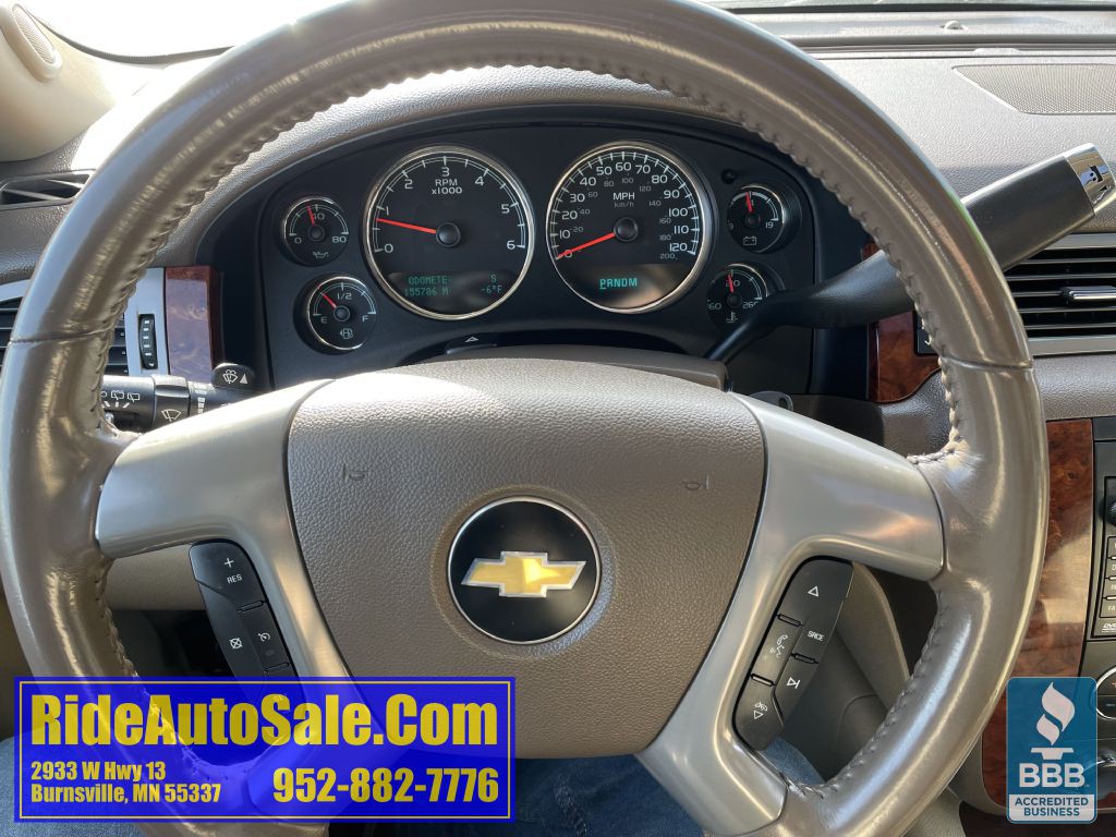 2011 Chevrolet Tahoe Image 19