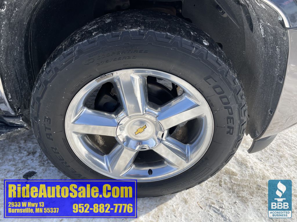 2011 Chevrolet Tahoe Image 25