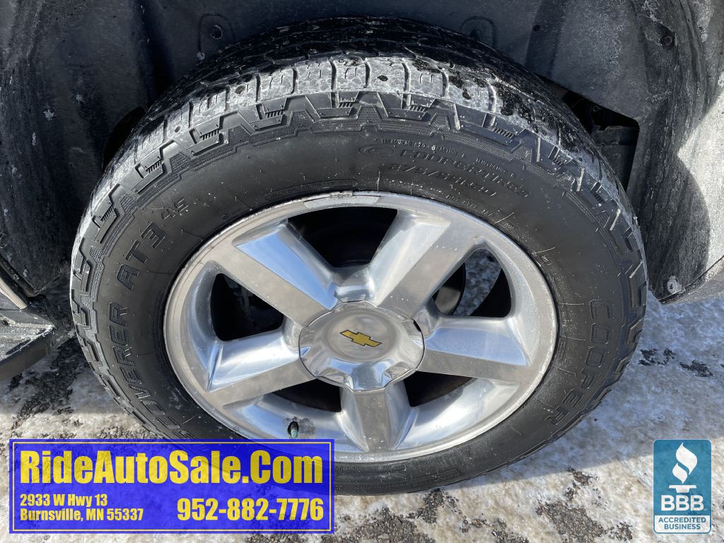 2011 Chevrolet Tahoe Image 32