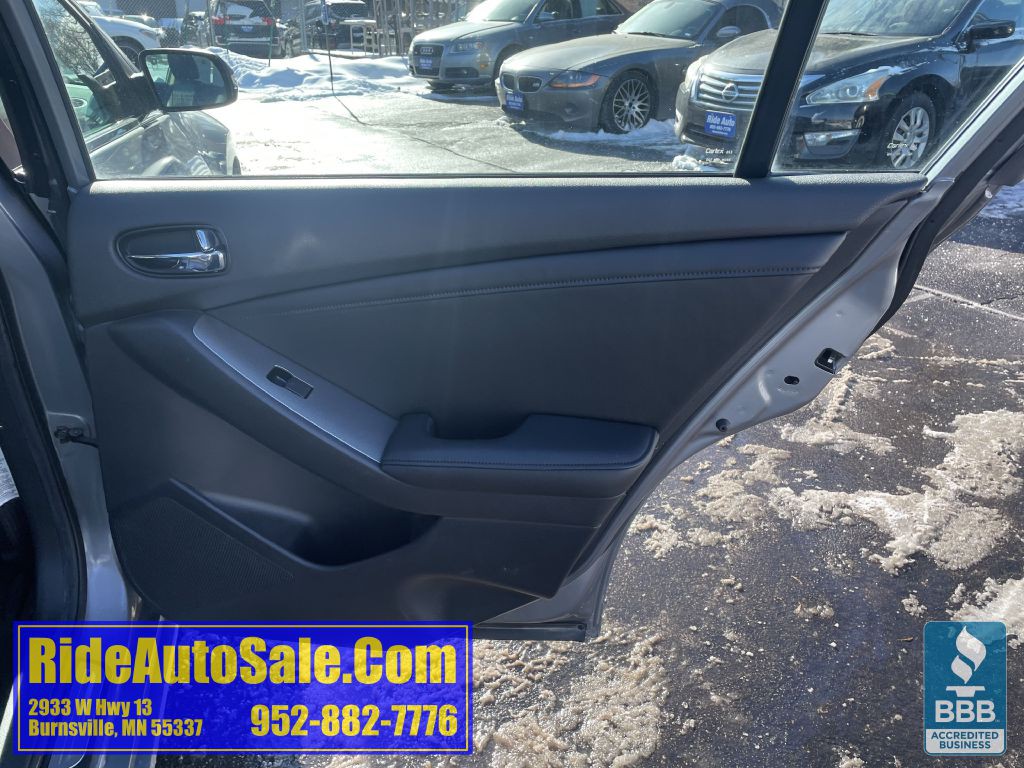 2009 Nissan Altima Image 15