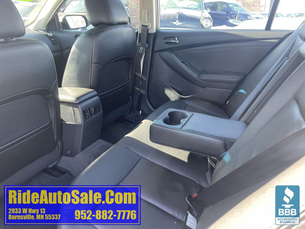 2009 Nissan Altima Image 28