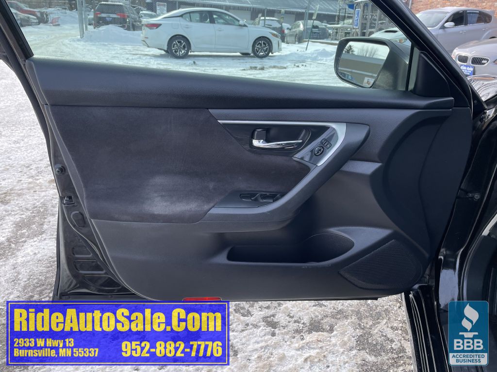 2013 Nissan Altima Image 9