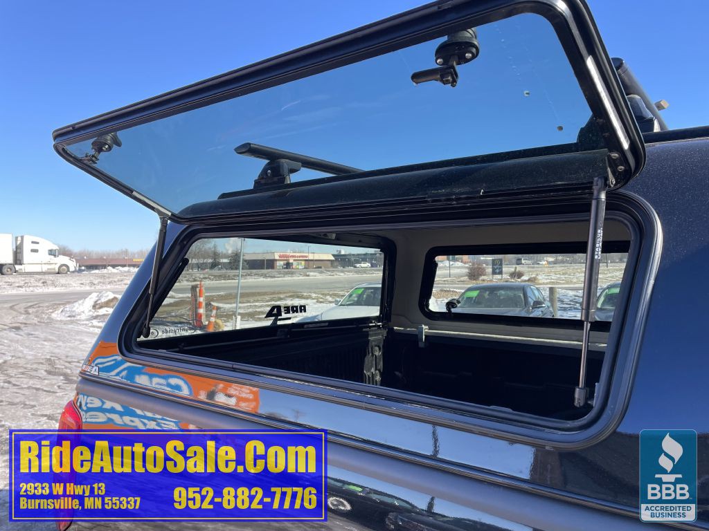 2016 Nissan Frontier Image 33