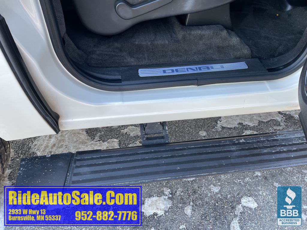 2013 GMC Yukon Image 32