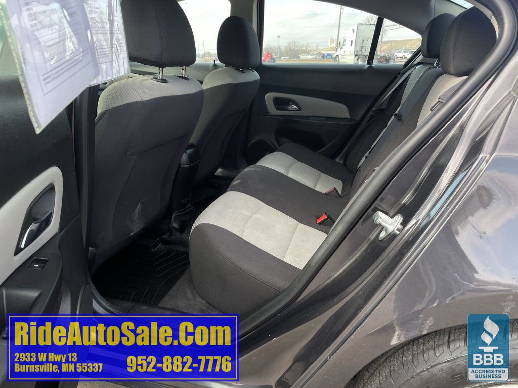 2014 Chevrolet Cruze Image 12