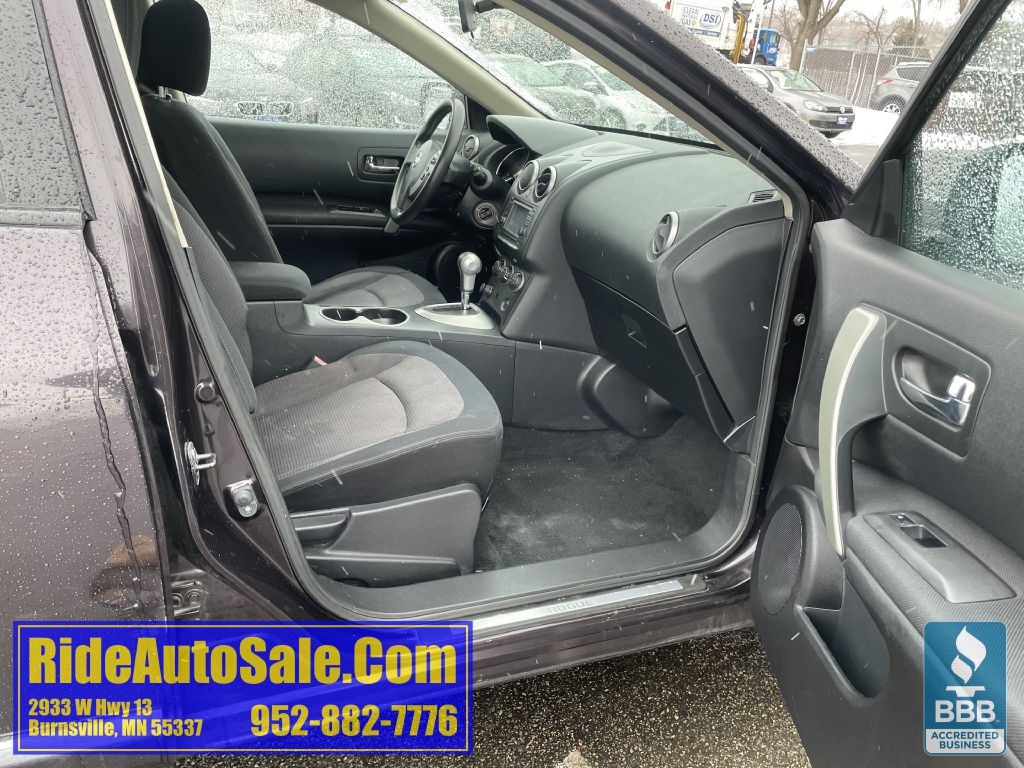 2011 Nissan Rogue Image 14