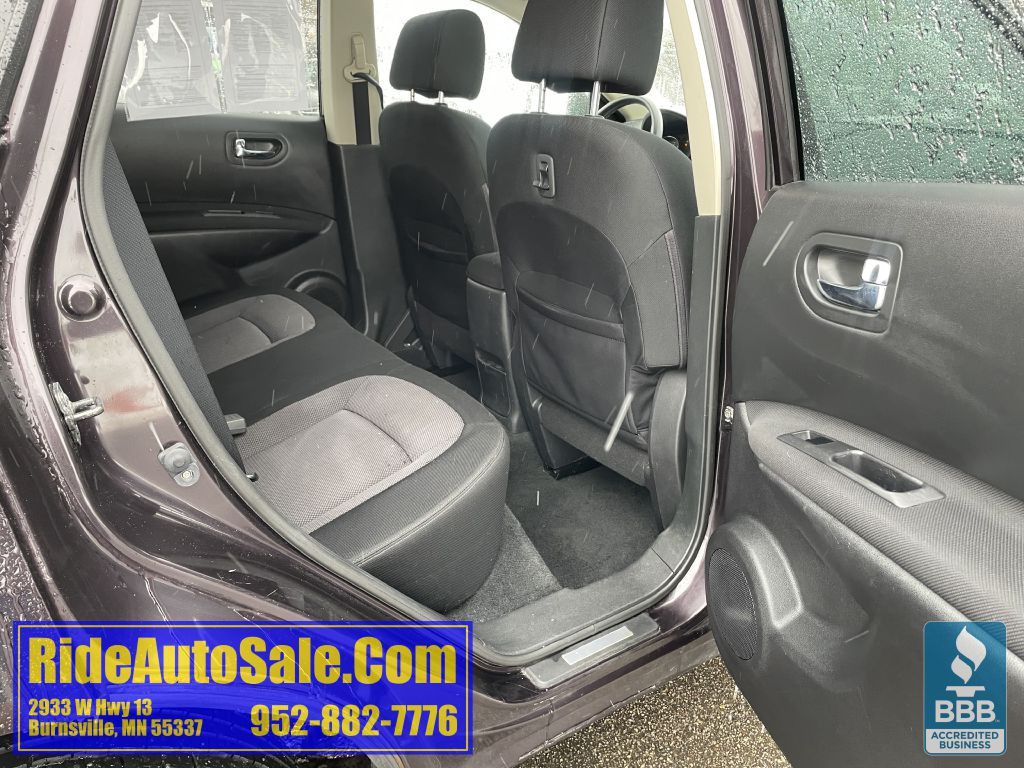 2011 Nissan Rogue Image 16