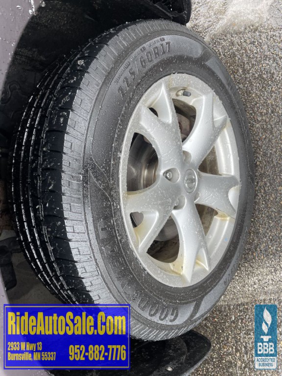 2011 Nissan Rogue Image 29