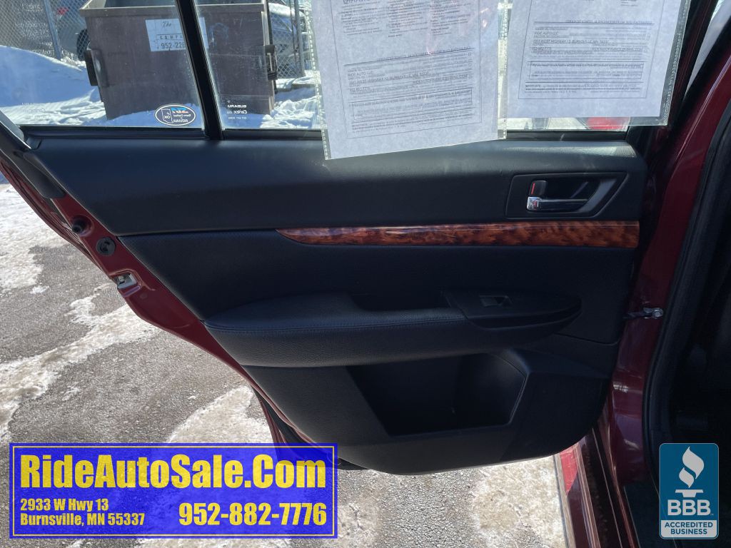 2012 Subaru Legacy Image 11