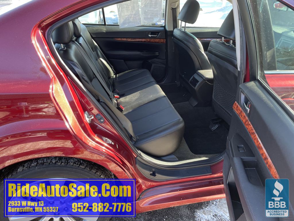 2012 Subaru Legacy Image 16