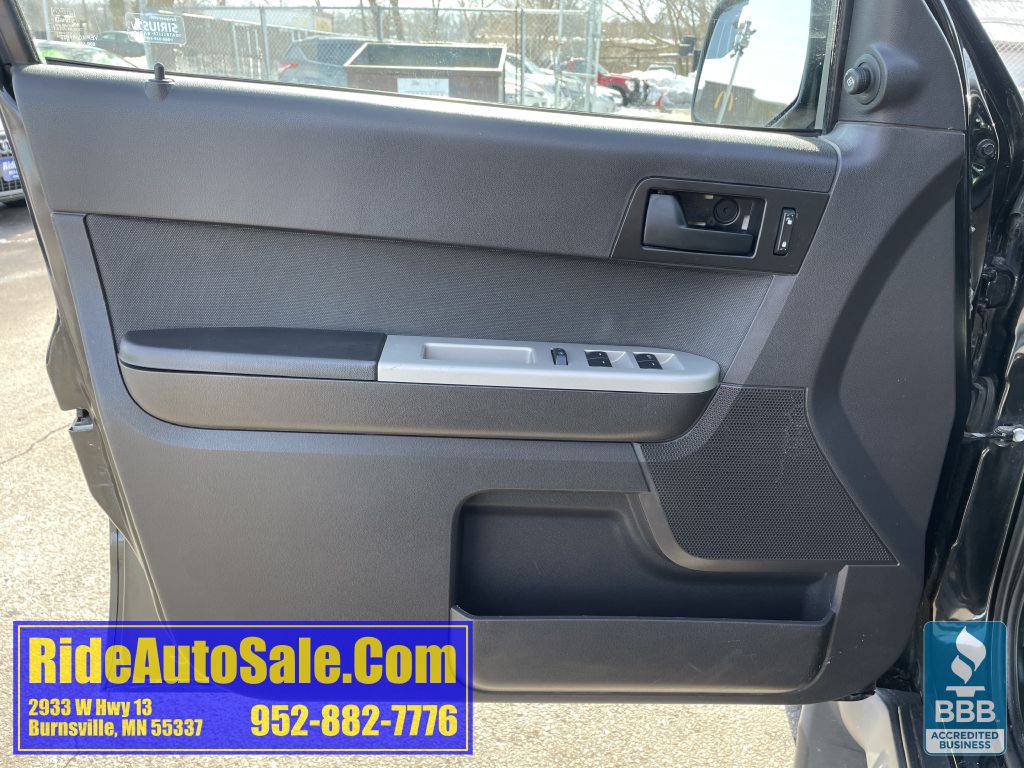 2011 Ford Escape Image 9
