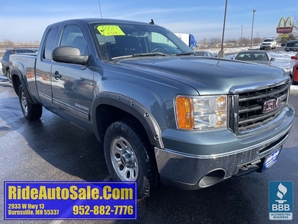 2011 GMC Sierra Image 3