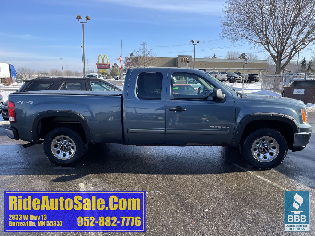 2011 GMC Sierra Image 4