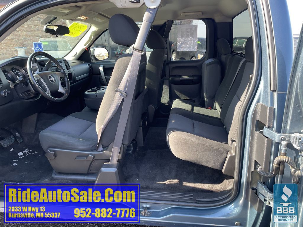 2011 GMC Sierra Image 13