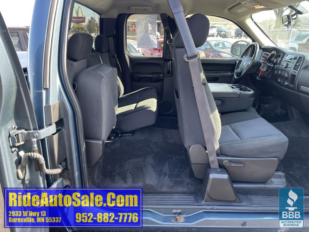 2011 GMC Sierra Image 17