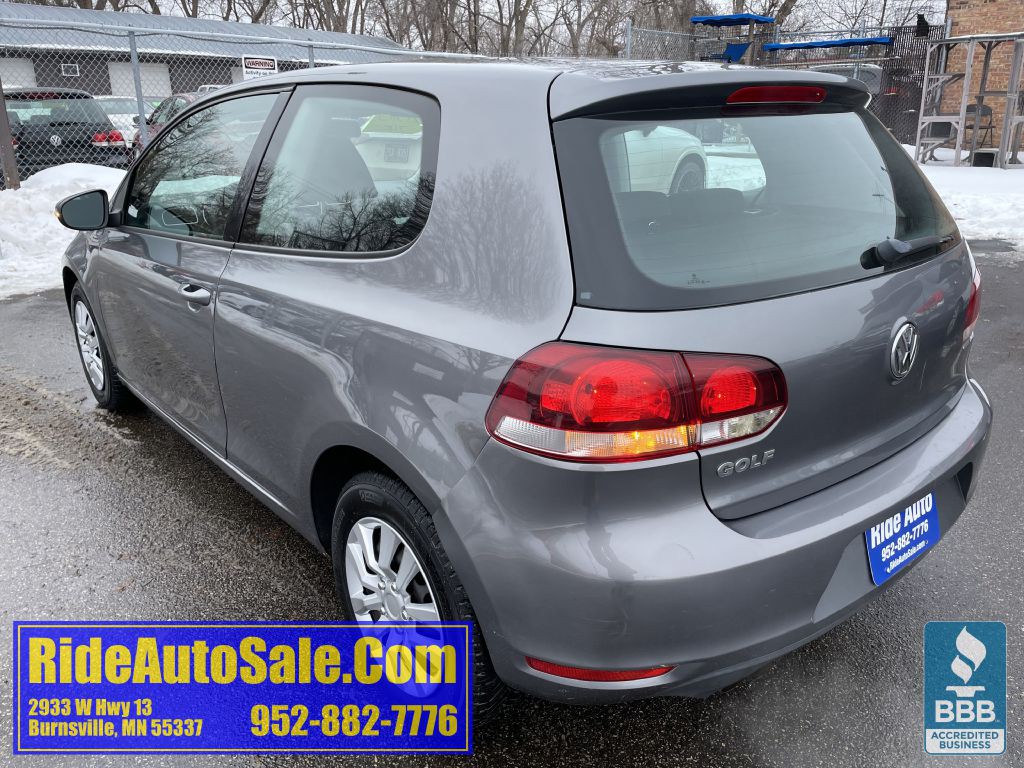 2010 Volkswagen Golf Image 7
