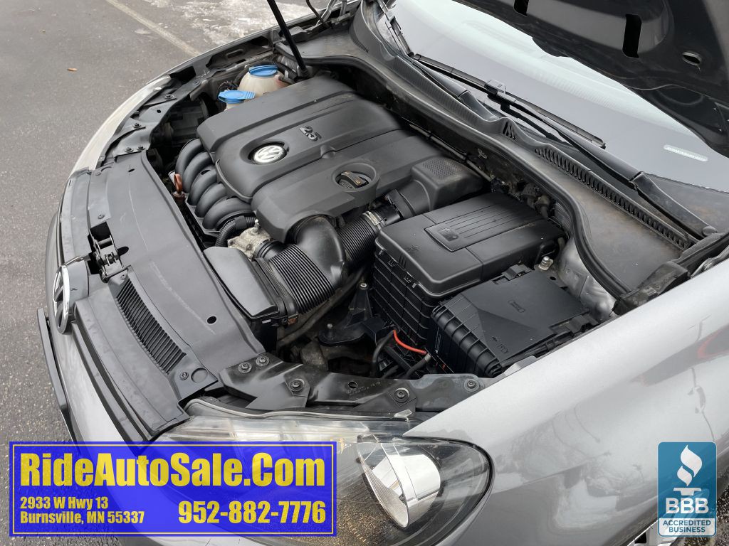 2010 Volkswagen Golf Image 21