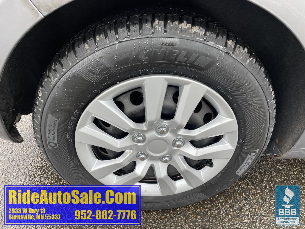 2010 Volkswagen Golf Image 28