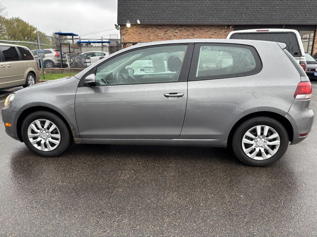 2010 Volkswagen Golf Image 8