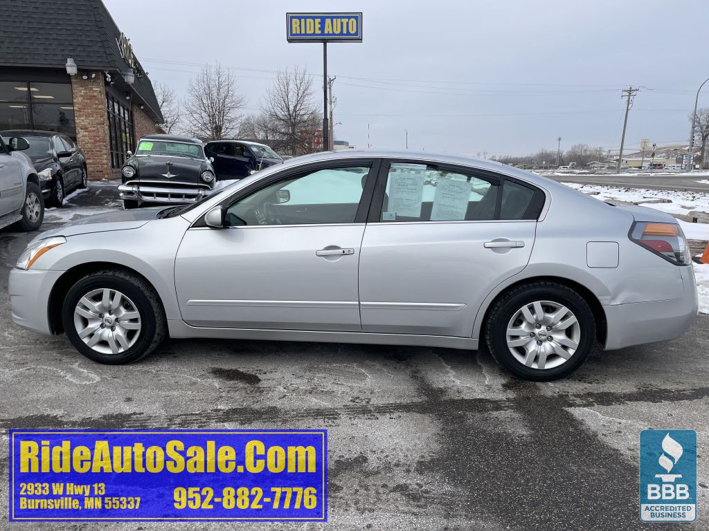 2012 Nissan Altima Image 8