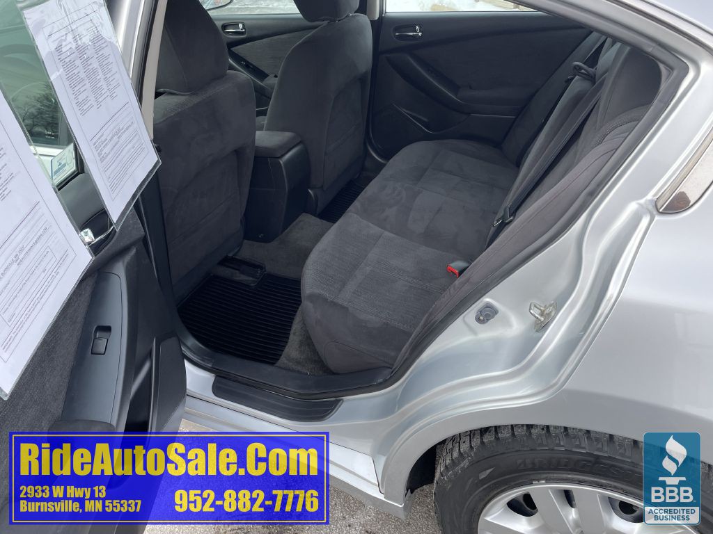 2012 Nissan Altima Image 12