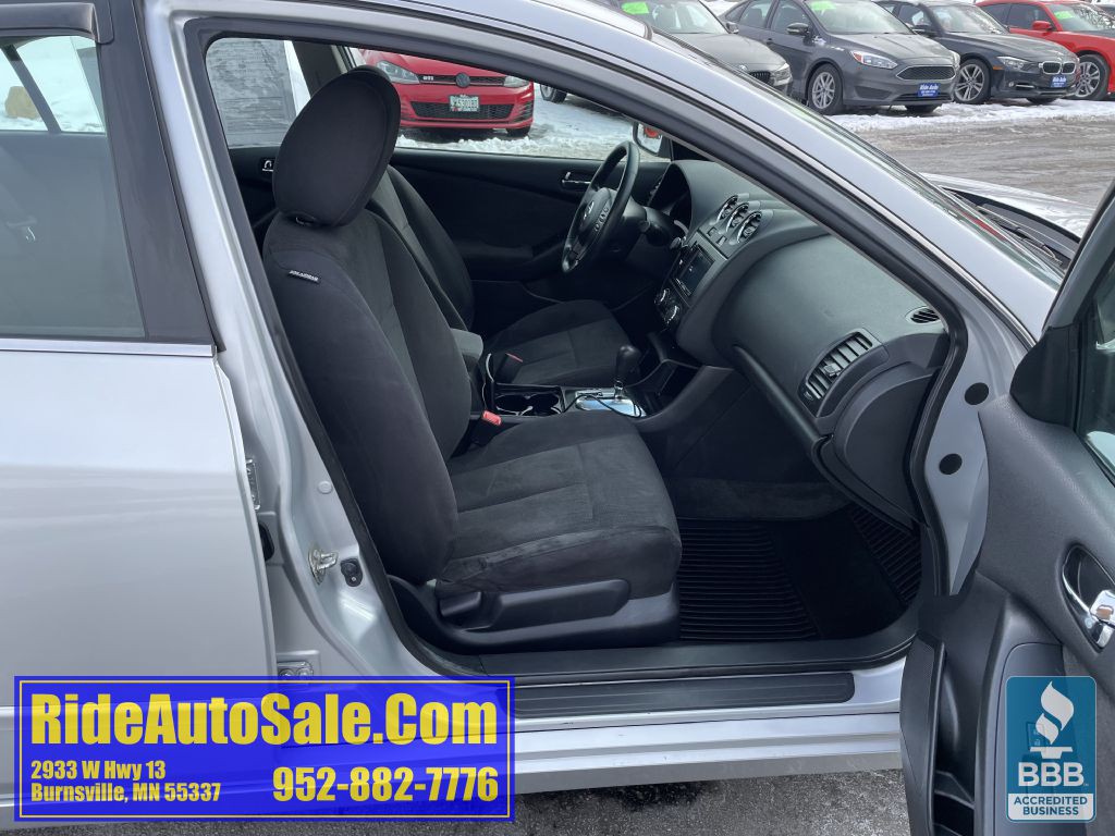 2012 Nissan Altima Image 14