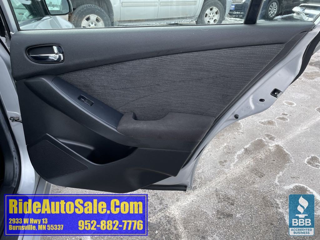 2012 Nissan Altima Image 15