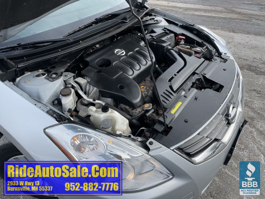 2012 Nissan Altima Image 19