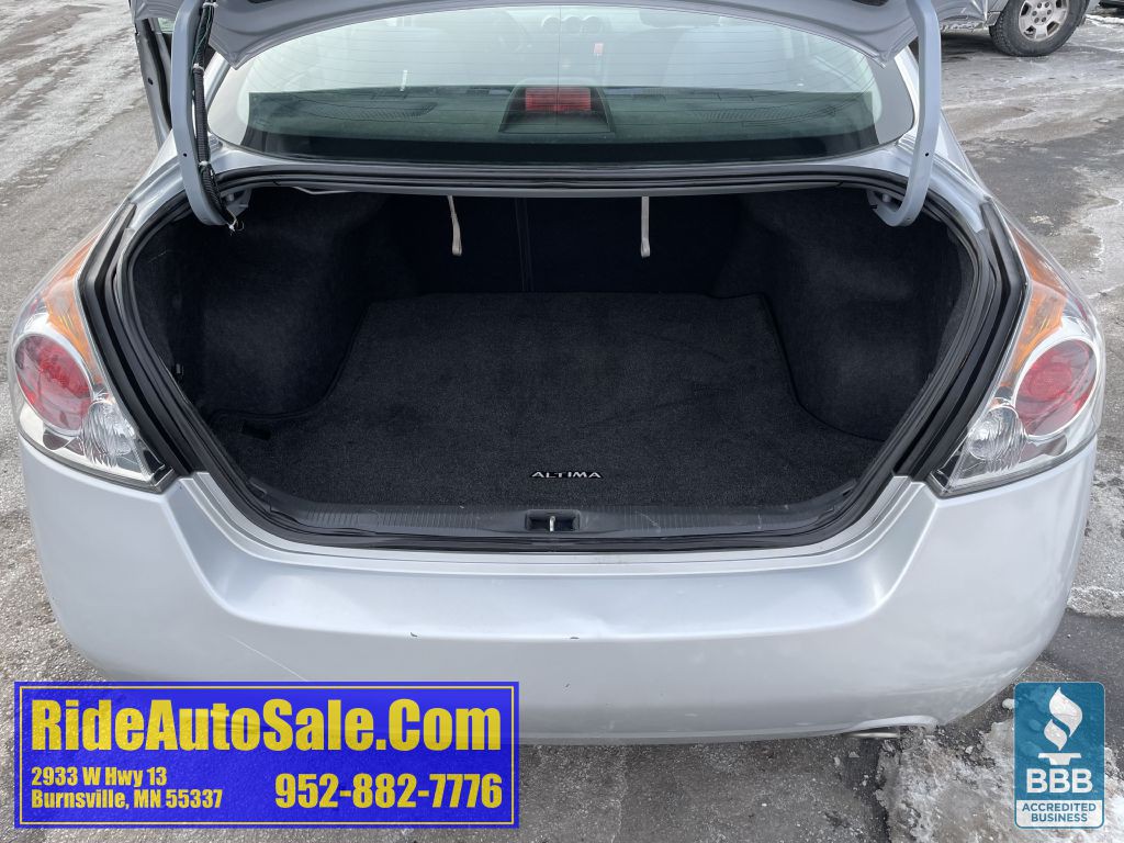 2012 Nissan Altima Image 37