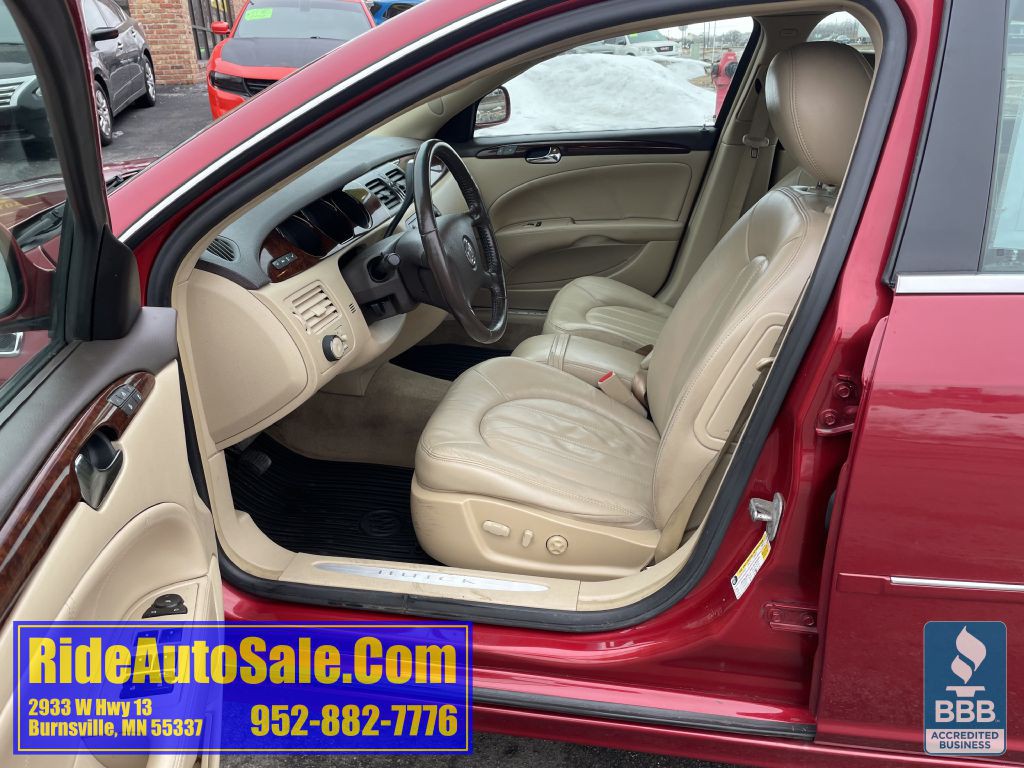 2010 Buick Lucerne Image 10