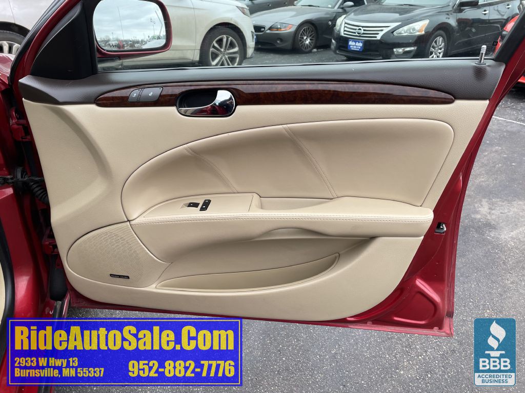 2010 Buick Lucerne Image 13