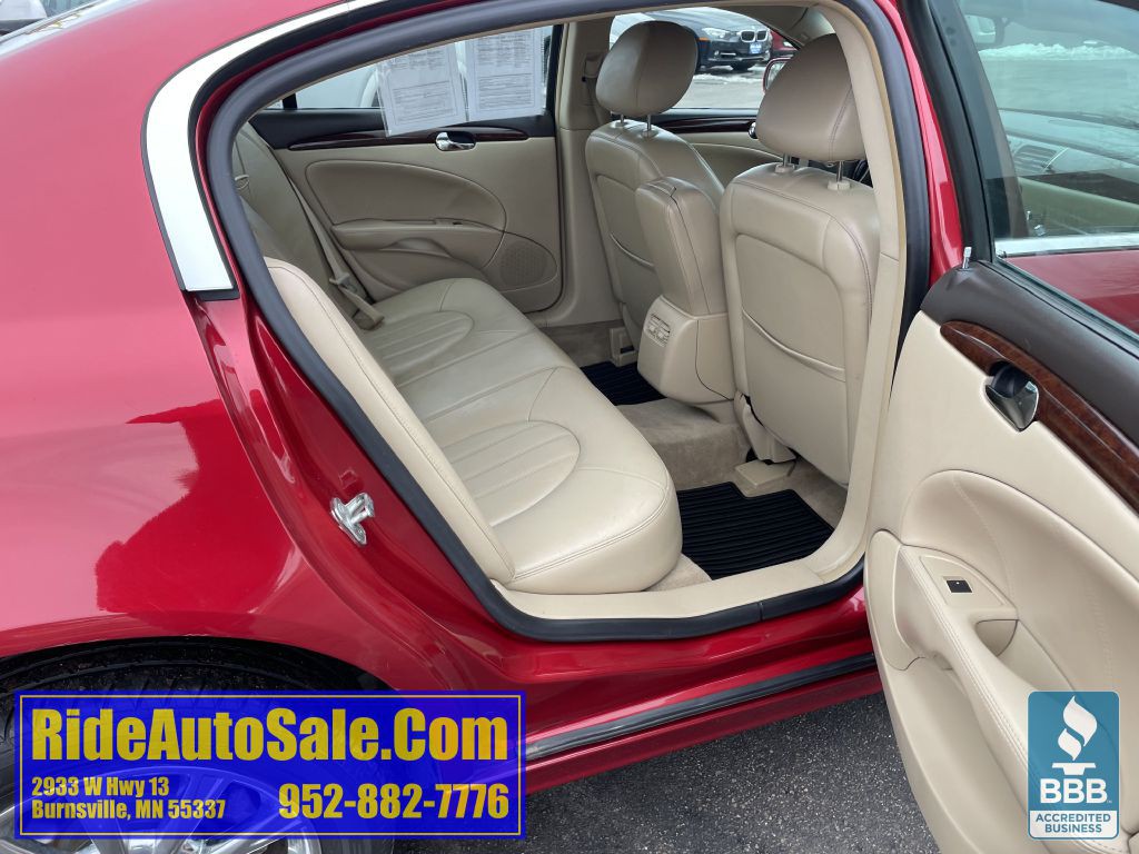 2010 Buick Lucerne Image 16