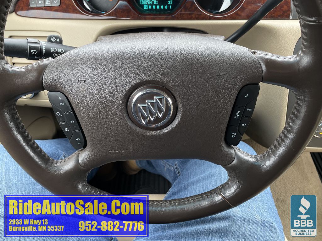 2010 Buick Lucerne Image 18