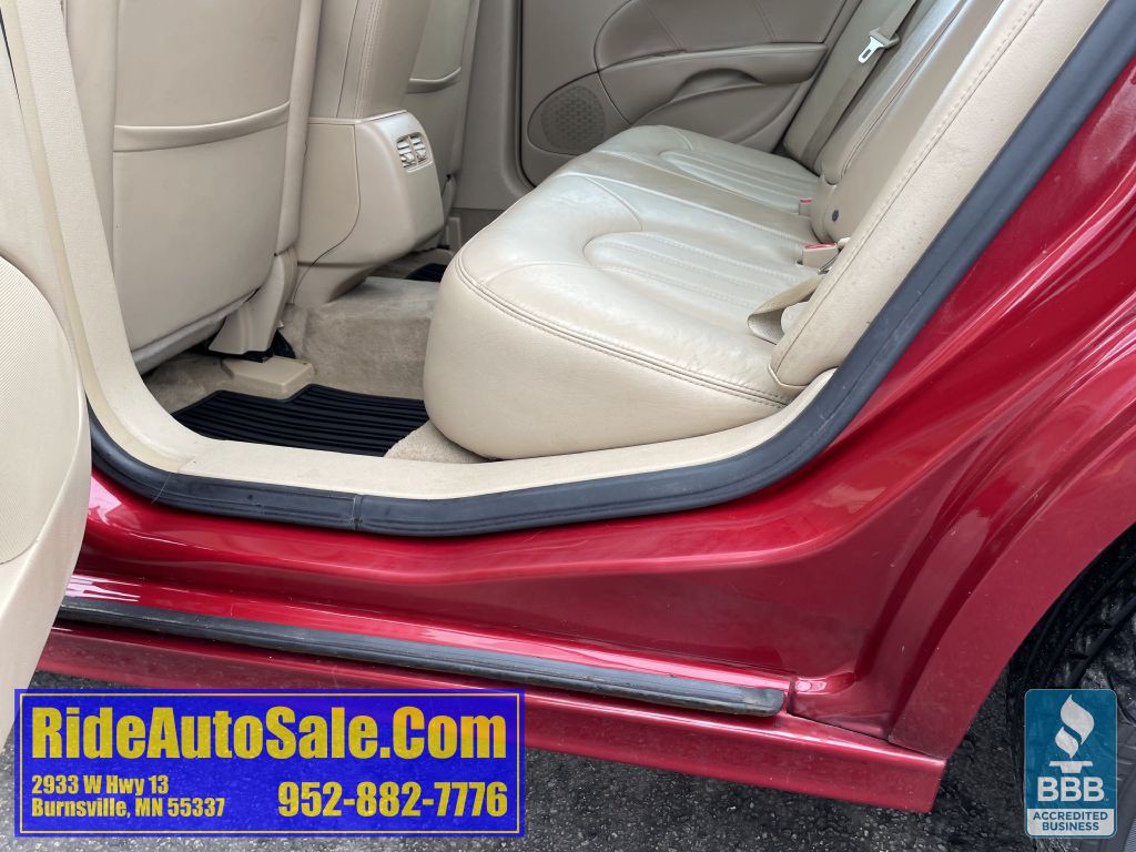 2010 Buick Lucerne Image 26