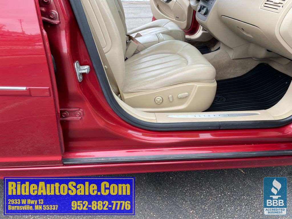 2010 Buick Lucerne Image 37