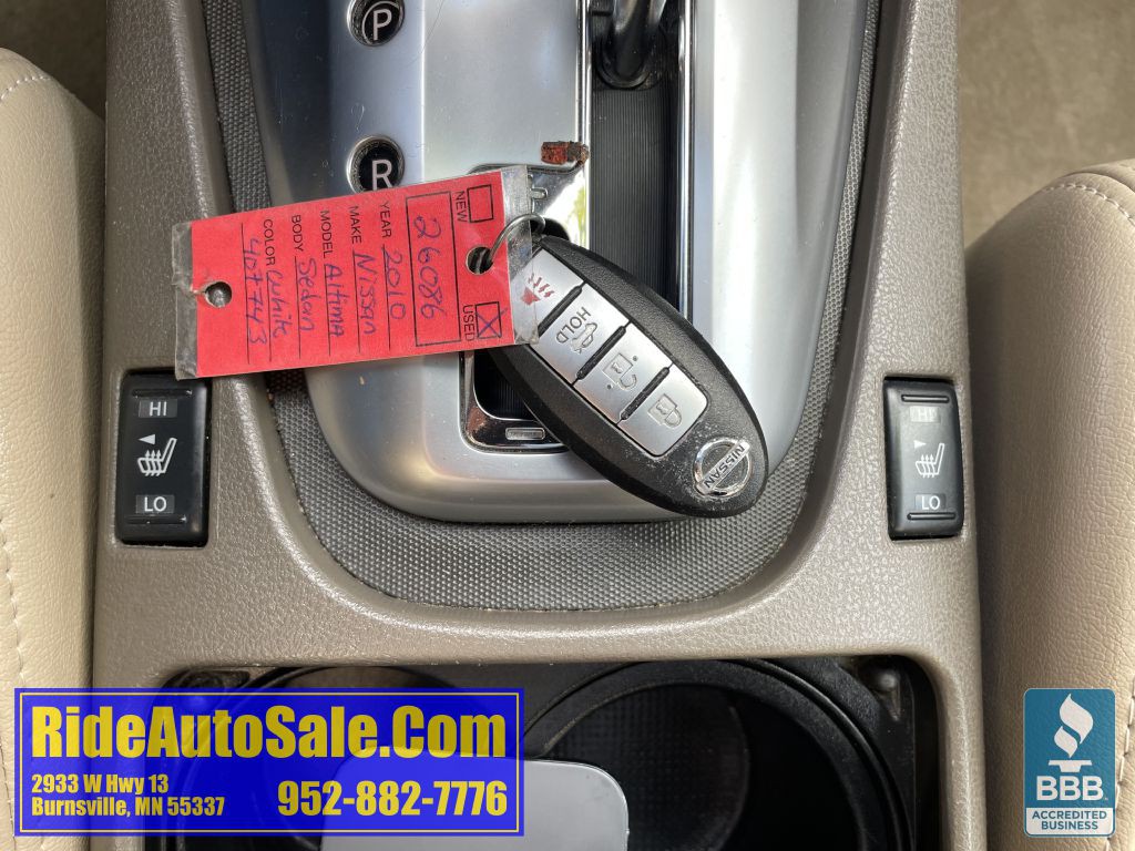 2010 Nissan Altima Image 20