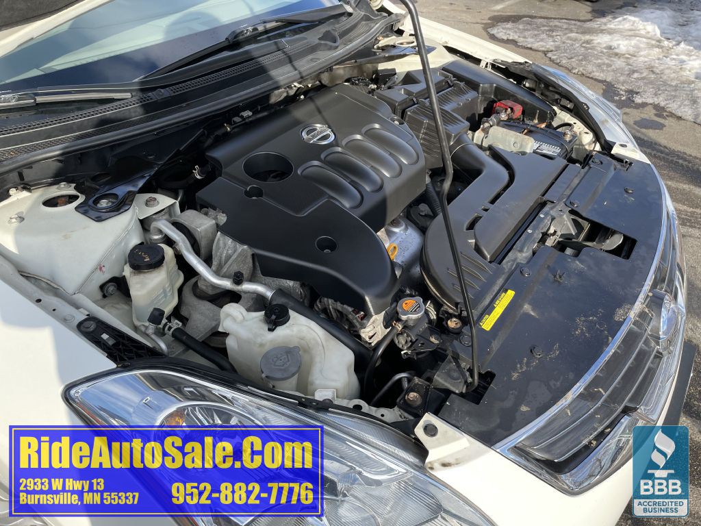 2010 Nissan Altima Image 21
