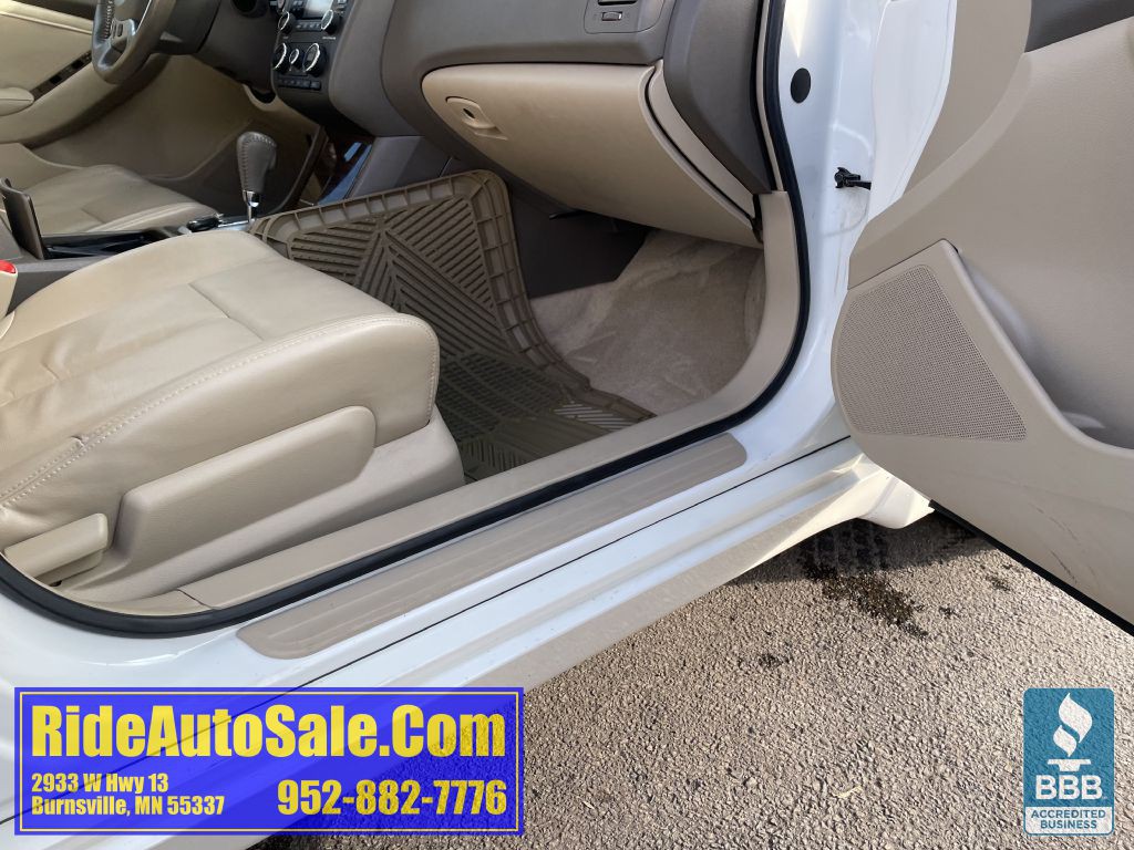 2010 Nissan Altima Image 37