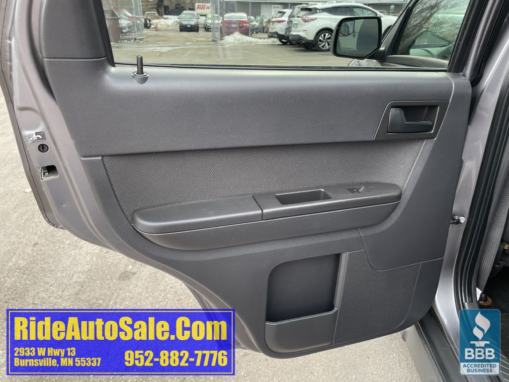 2010 Ford Escape Image 11
