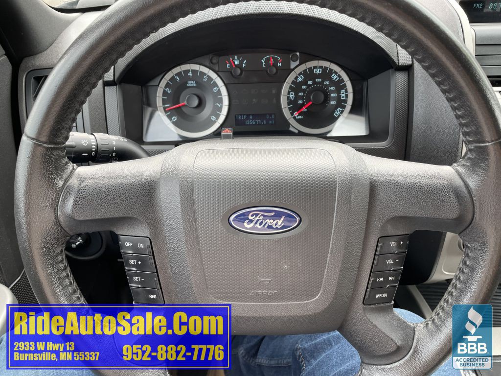 2010 Ford Escape Image 17