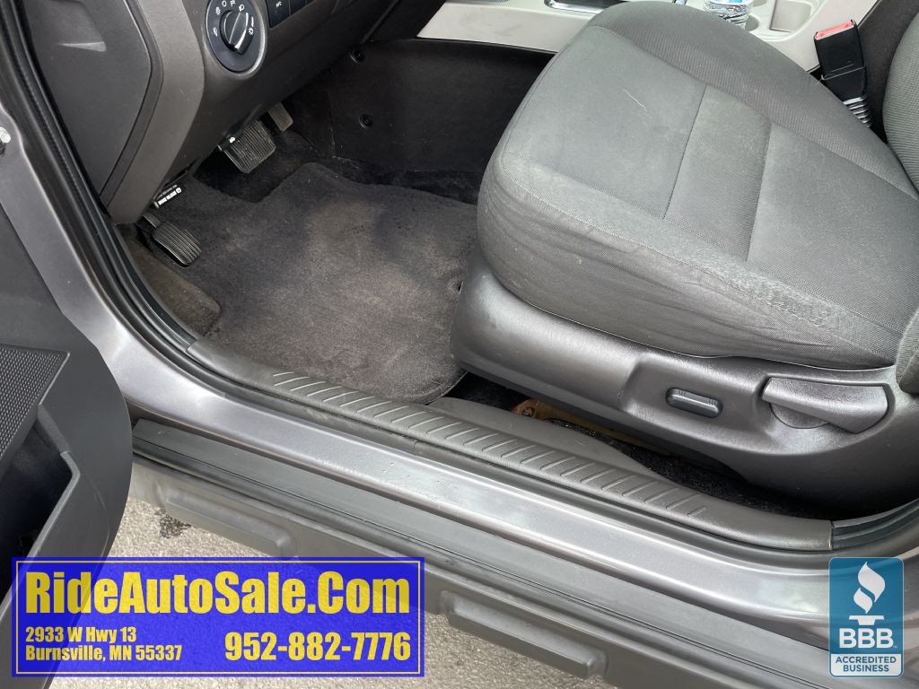 2010 Ford Escape Image 25