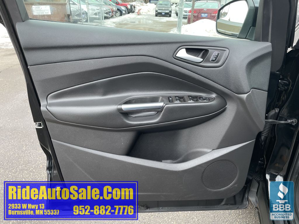 2017 Ford Escape Image 9