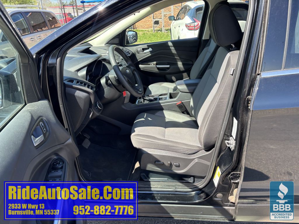 2017 Ford Escape Image 10